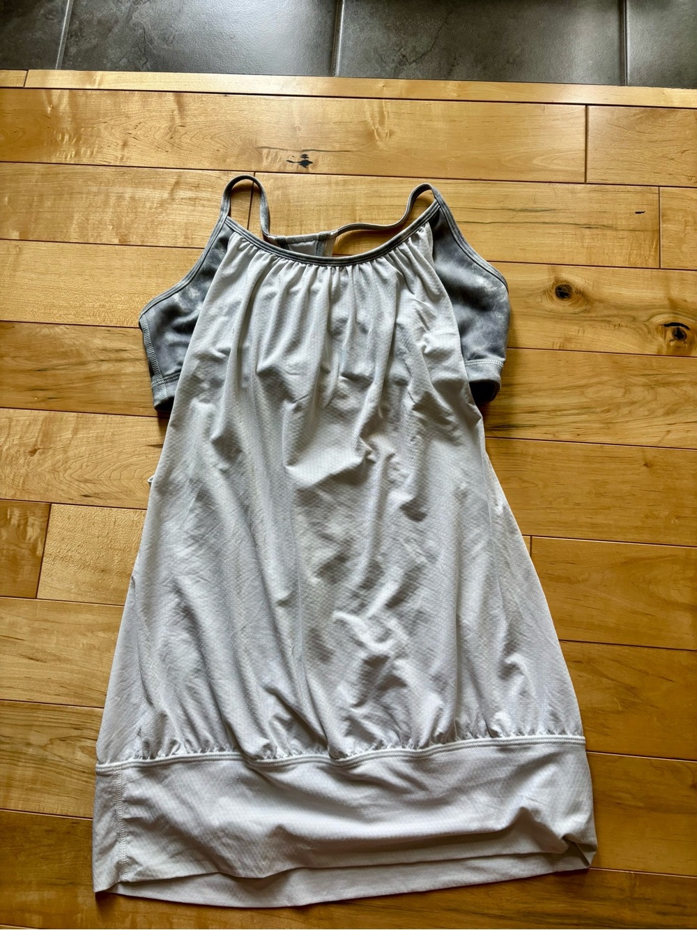 Lululemon no limits tank top